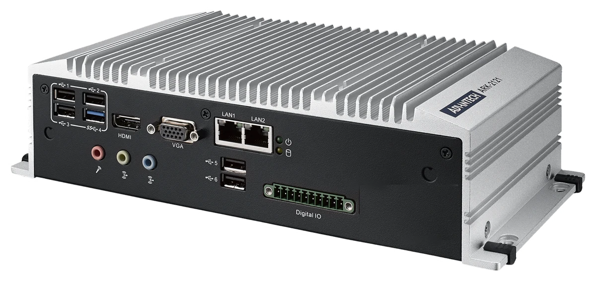 Máy tính công nghiệp không quạt Advantech ARK-2121F nhìn chếch trái, thấy cánh tản nhiệt và mặt cổng